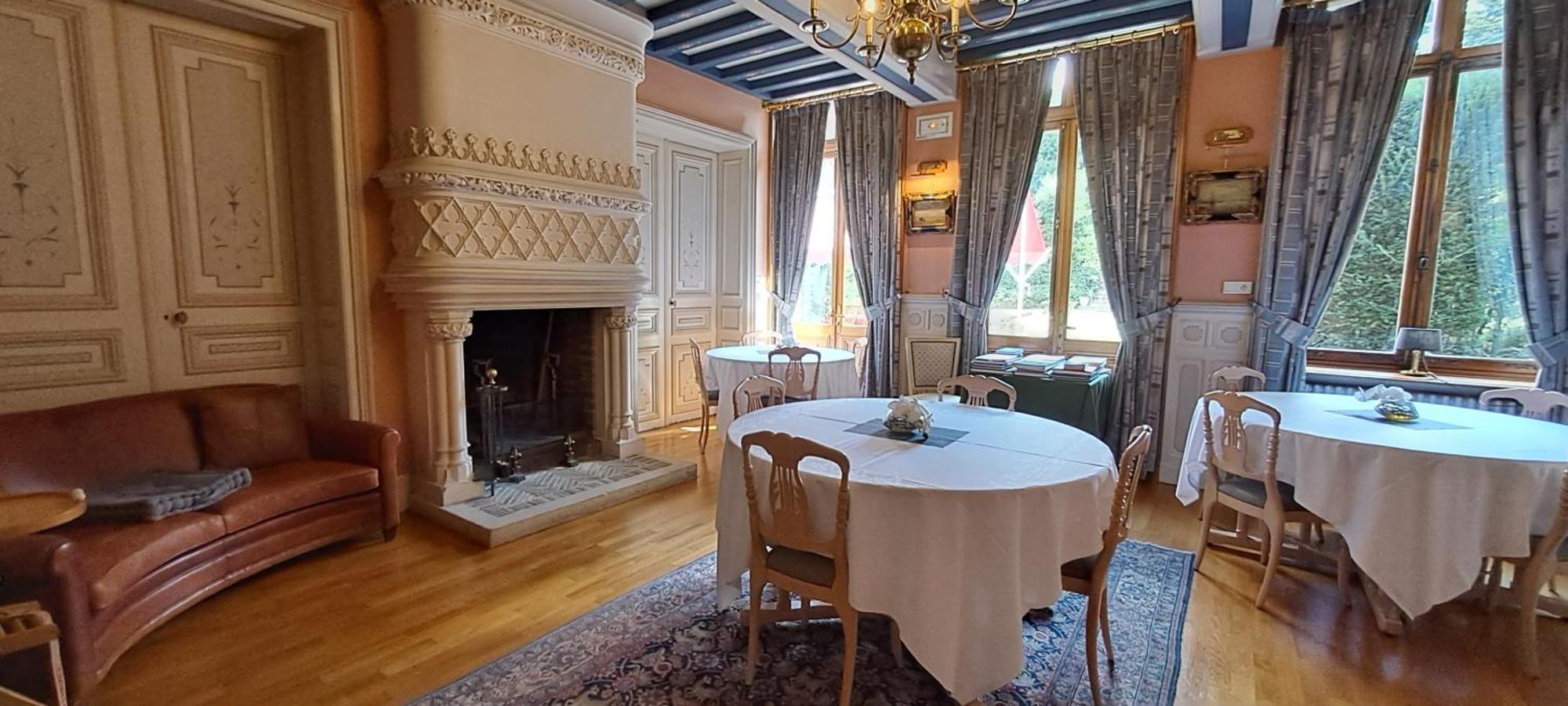 Hotel Particulier Des Canonniers Saint-Quentin  Exteriör bild